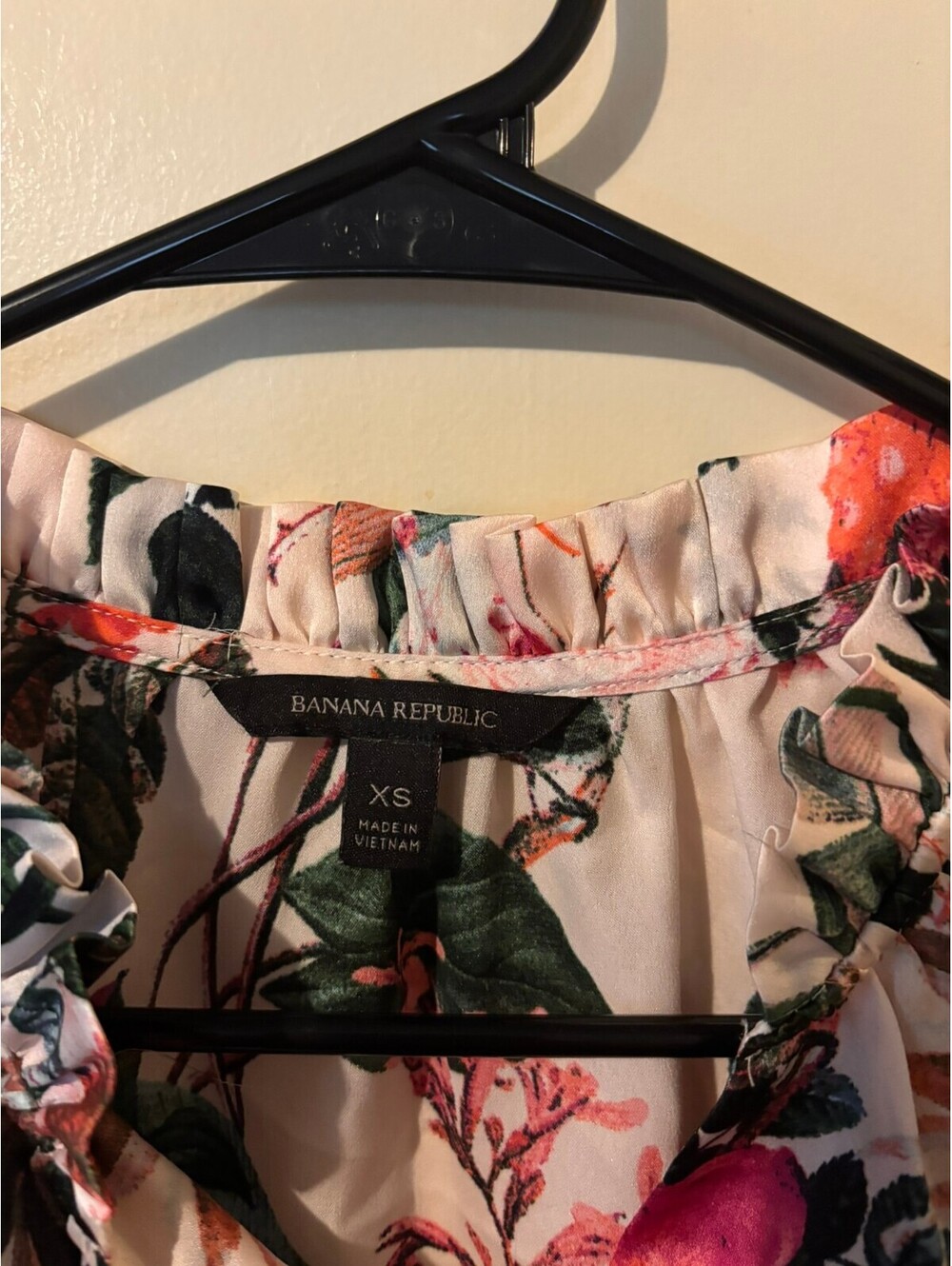 Banana Republic floral sleeveless blouse XS - Picture 4 of 4